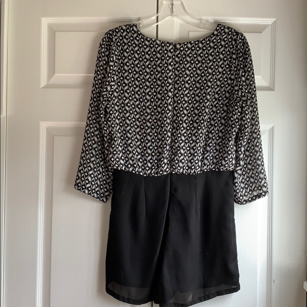 Romper - Picture 2 of 2
